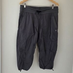 Lululemon Women's Studio Crop *No Liner colour:  soot light size:  10